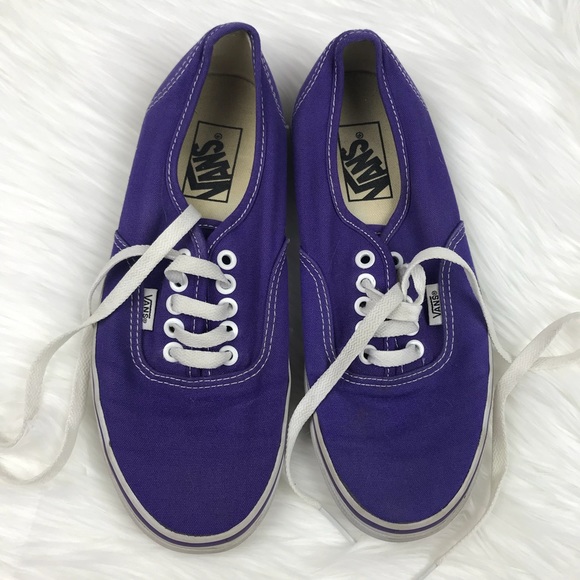Vans Shoes - Vans. Size 8